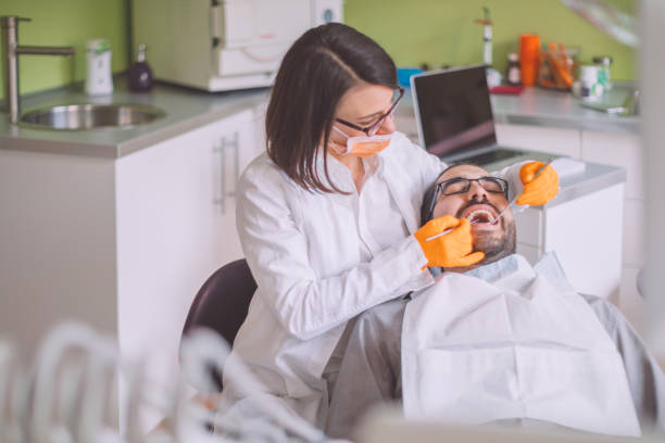 Best Emergency Dentist No Insurance  in East Bethel, MN